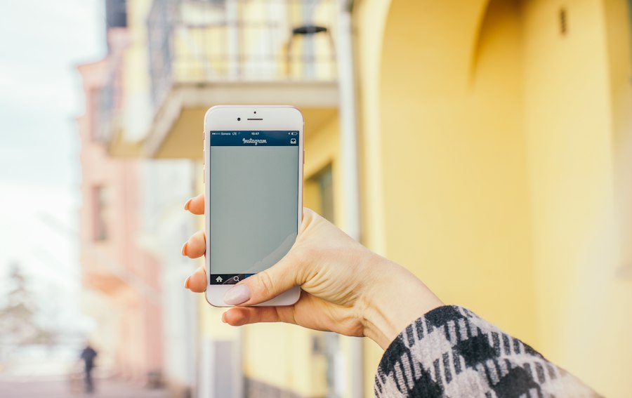 citirea știrilor direct de pe telefonul mobil