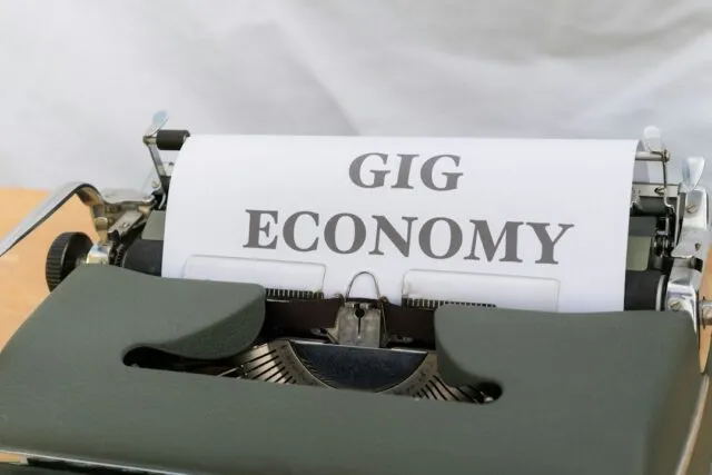 Photo common economic mistakes